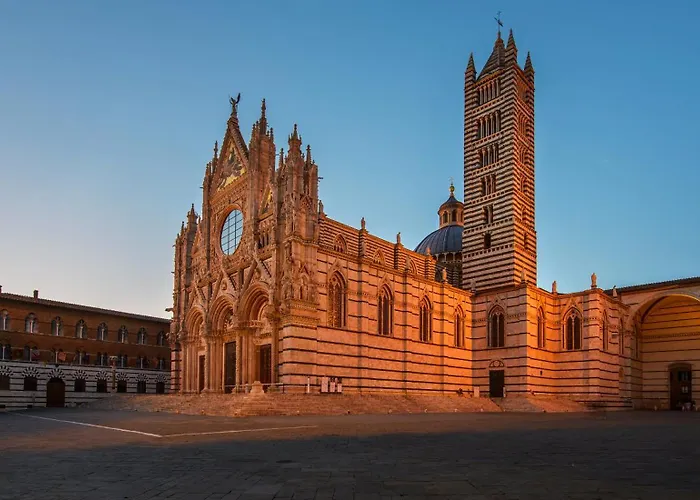 Апартаменти Elehome2 Nel Cuore Della Citta